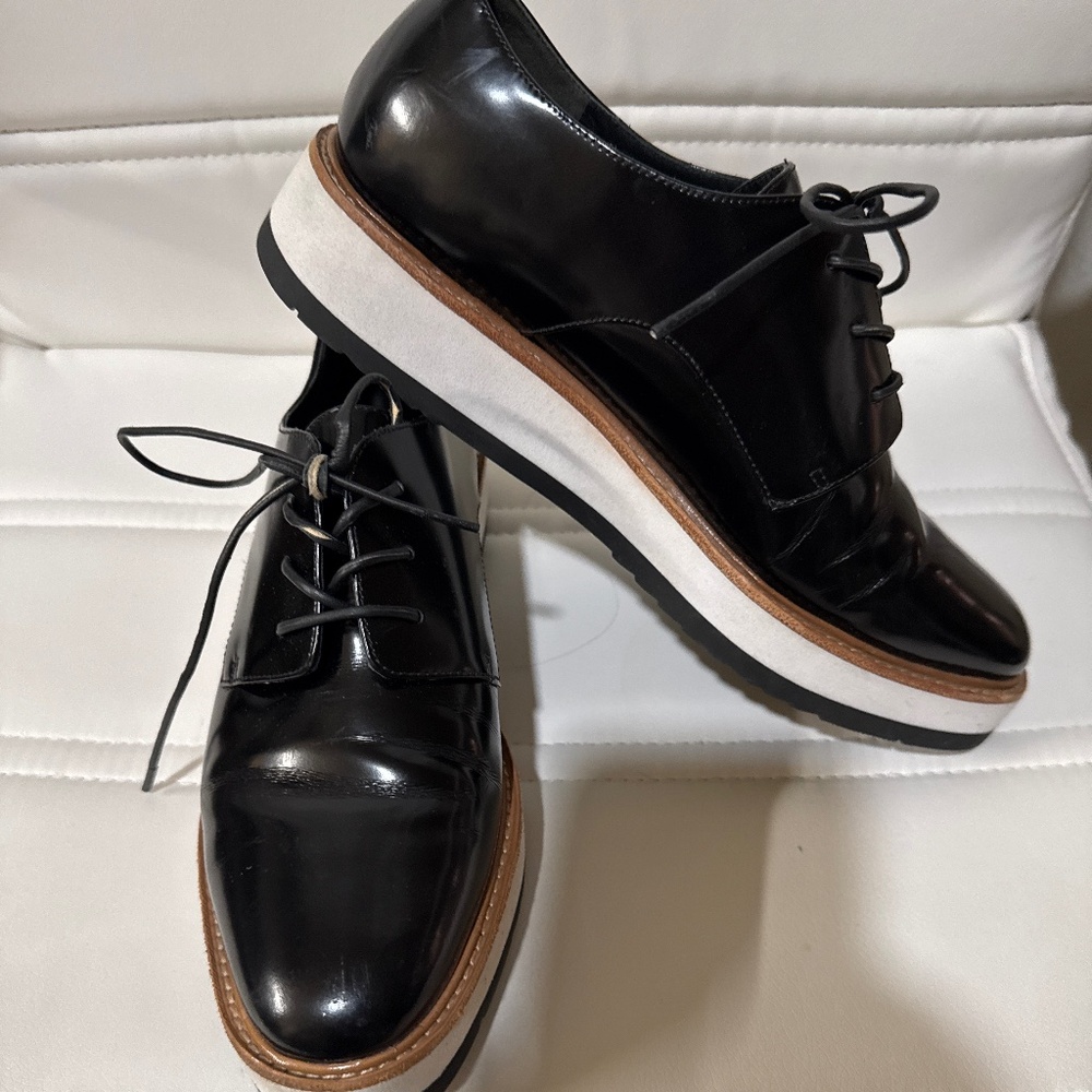 Vince black  platform